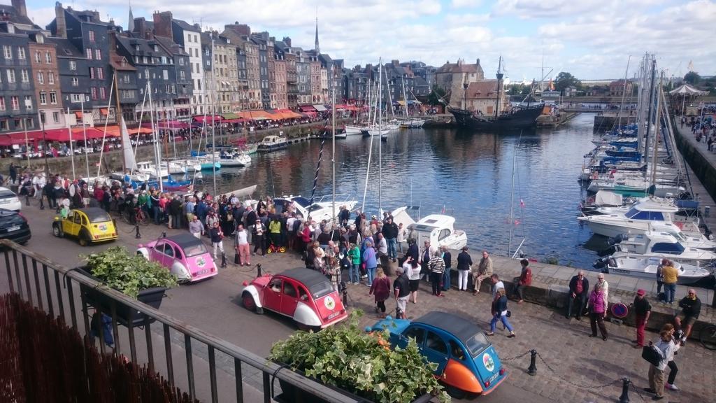Le Balcon Du Port Daire Honfleur Oda fotoğraf